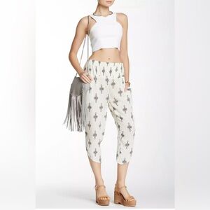 Patterned Cream Pants